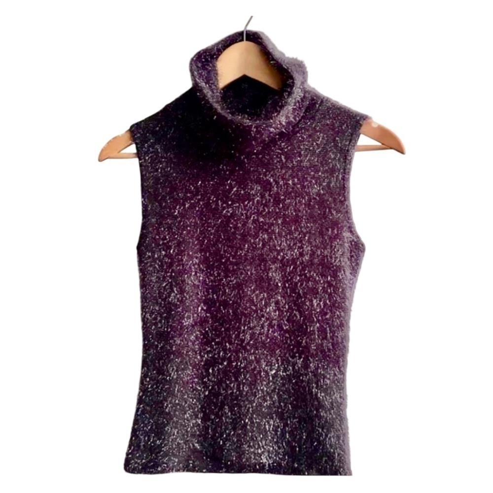 Sleeveless Funnel neck Holiday Party top w/metallic details fuzzy sz small
